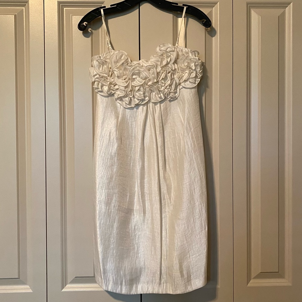 Alexia Admor shimmering satin strapless dress